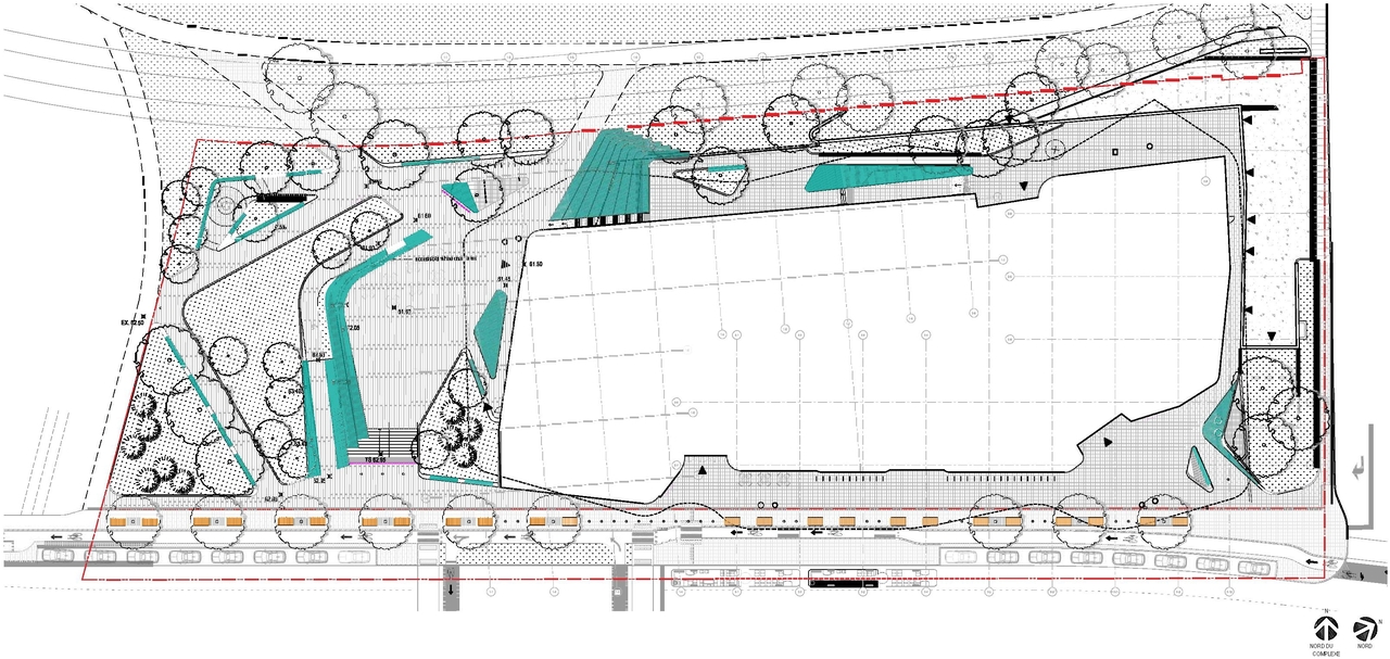 Construction site plan for project from page 22 of the file '2020-08-05 - Joint Design Review Panel - August 5 - Design Brief FR - D07-12-20-0077'