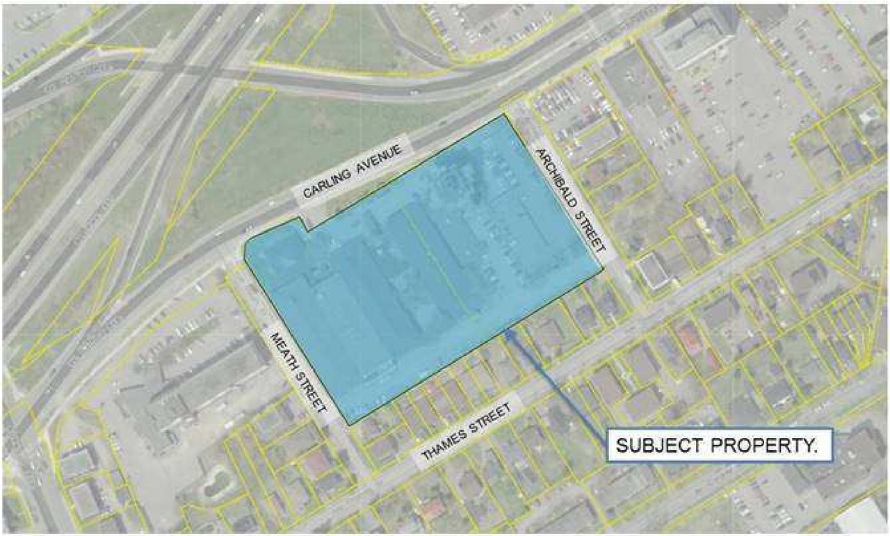 Construction site plan for project from page 62 of the file '2021-12-20 - REVISION 3 Site Servicing Design Brief - D07-12-21-0092'