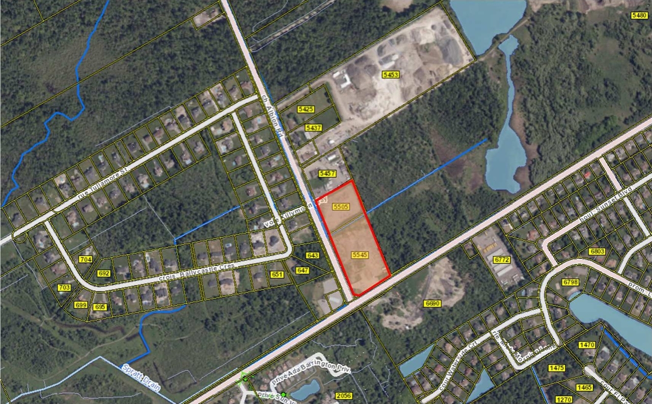 Construction site plan for project from page 8 of the file '2025-06-02 - Design Brief - D07-12-25-0013'