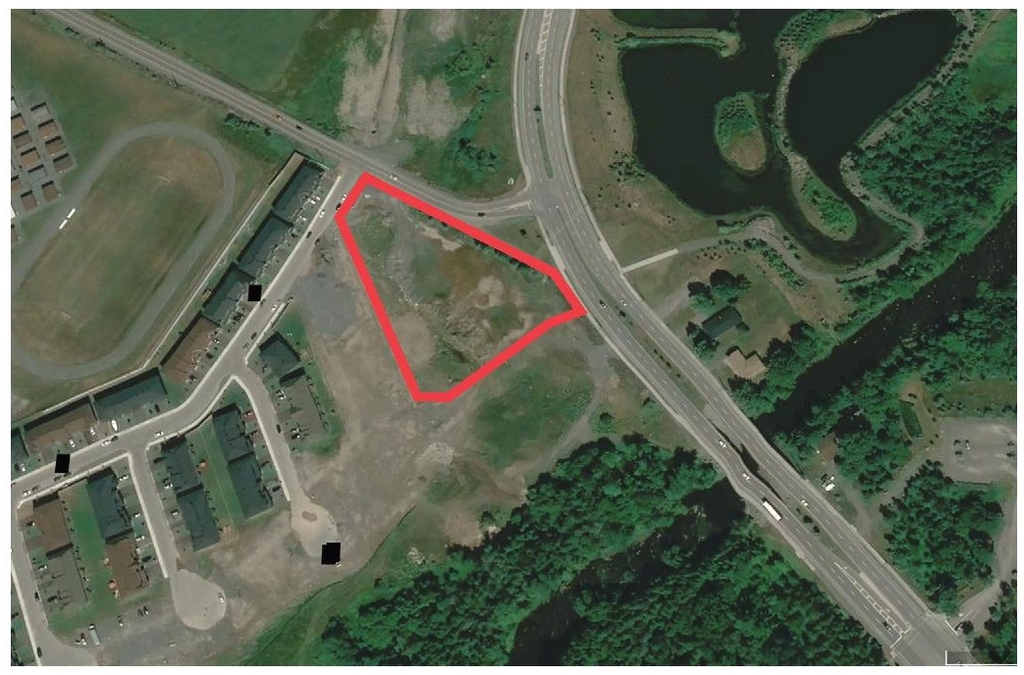 Construction site plan for project from page 20 of the file '2025-05-27 - Urban Design Brief - D07-12-25-0071'